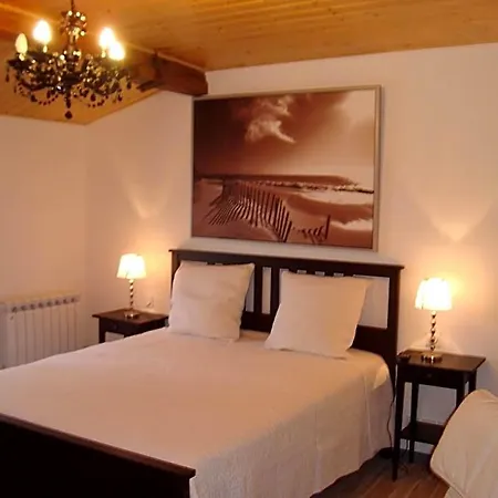 Le Fief De La Ribeyre Bed & Breakfast 4*