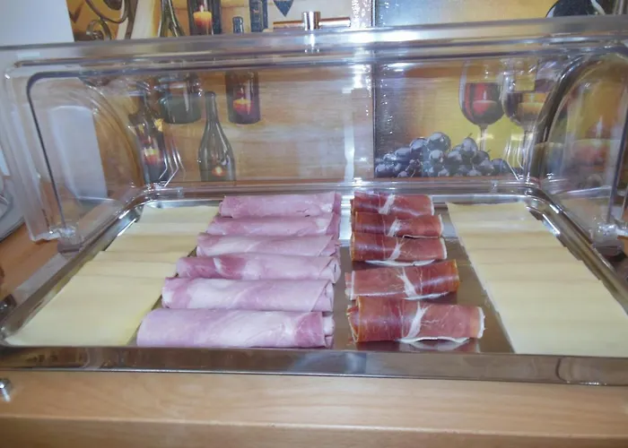 Le Fief De La Ribeyre Bed & Breakfast 4*