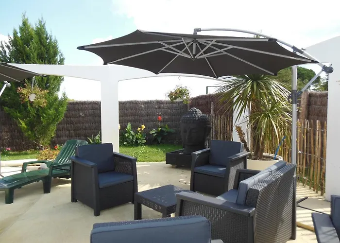Bed & Breakfast Le Fief De La Ribeyre 4*